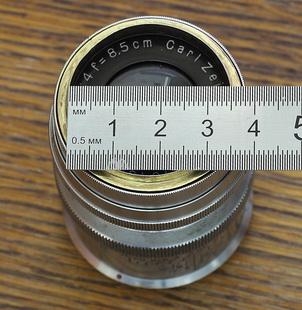 Carl Zeiss Triotar 85/4