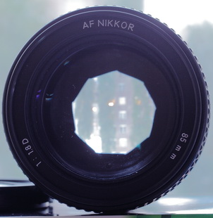 Nikon AF Nikkor 85/1.8D