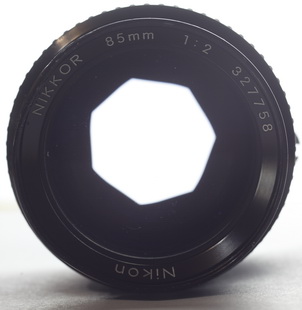 Nikon Nikkor 85/2.0