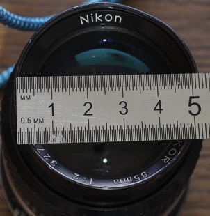 Nikon Nikkor 85/2.0